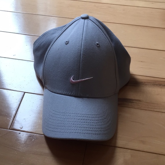 Nike Accessories - Nike baseball cap